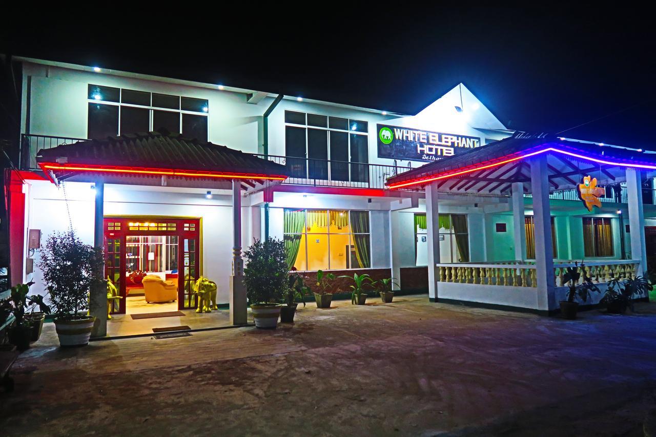 White Elephant Hotel Maskeliya エクステリア 写真